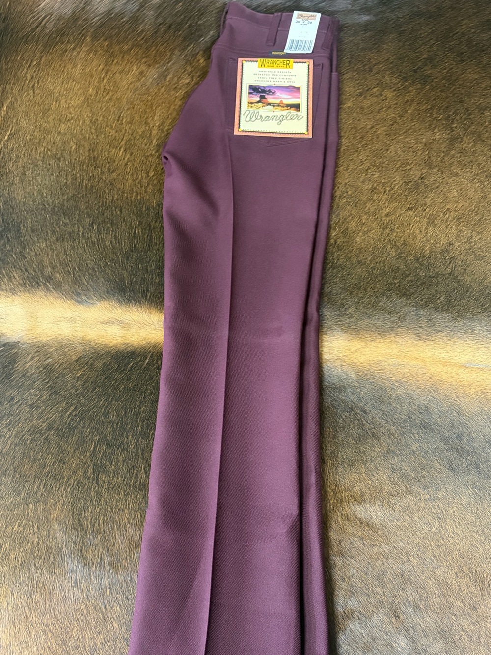 Wrangler Wine Colored Pants with Patch Detail - Picture 2 of 16